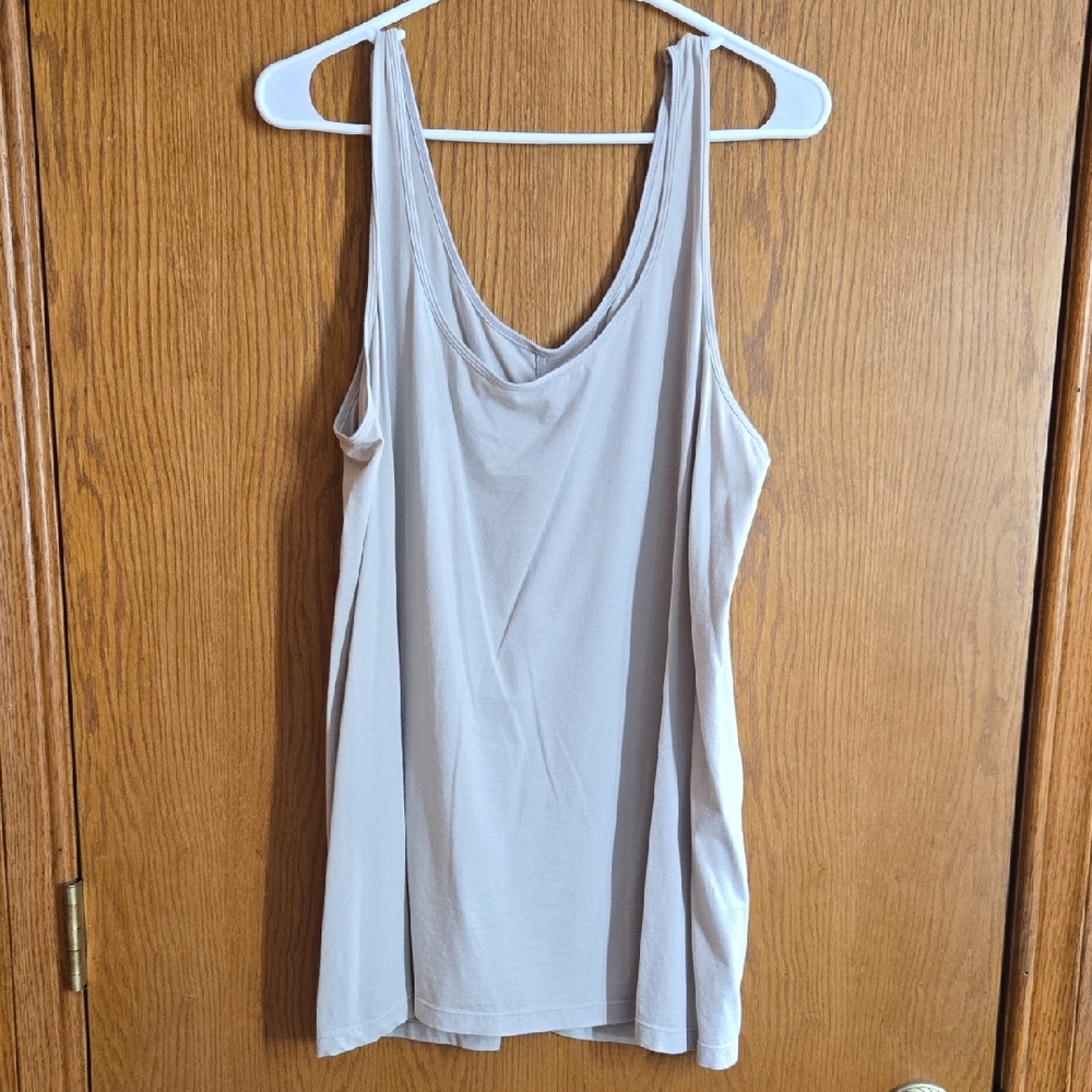 Old Navy Women's Light Gray Tank Top